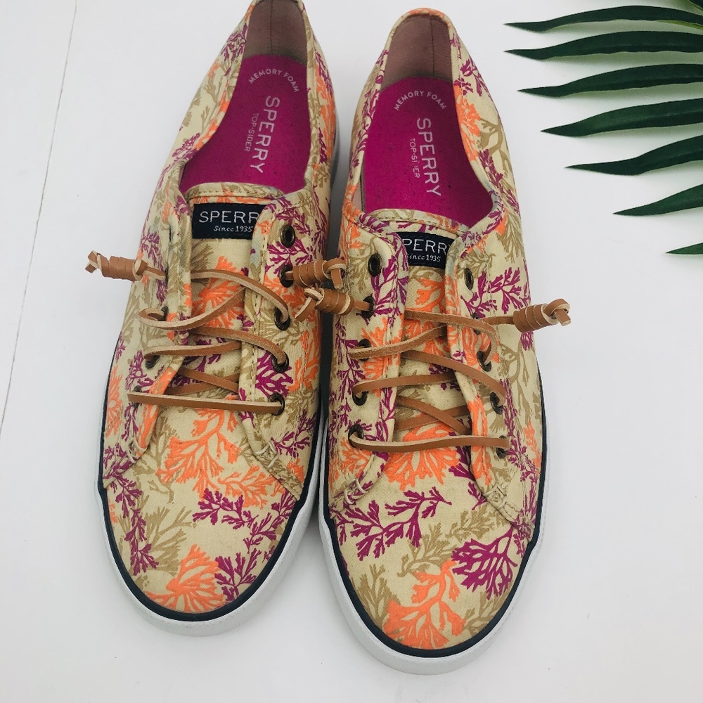 [Sperry] Tan Leaf Printed Top-Sider Boat Shoes - Picture 2 of 6